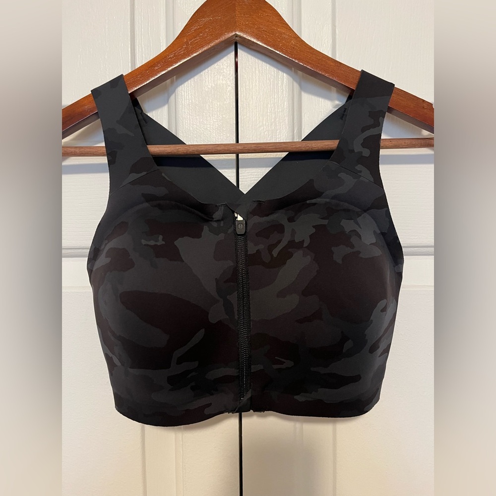 Lululemon Camouflage Sports Bra 32E